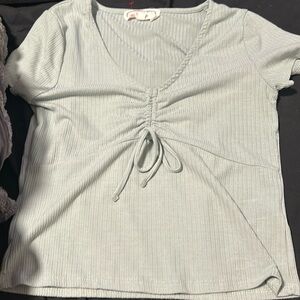 Size LG and is from Hippie Rose. It’s never been worn but there’s no tags.